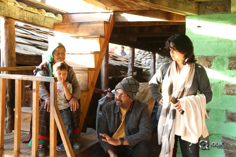 Mehbooba-Movie-Working-Stills